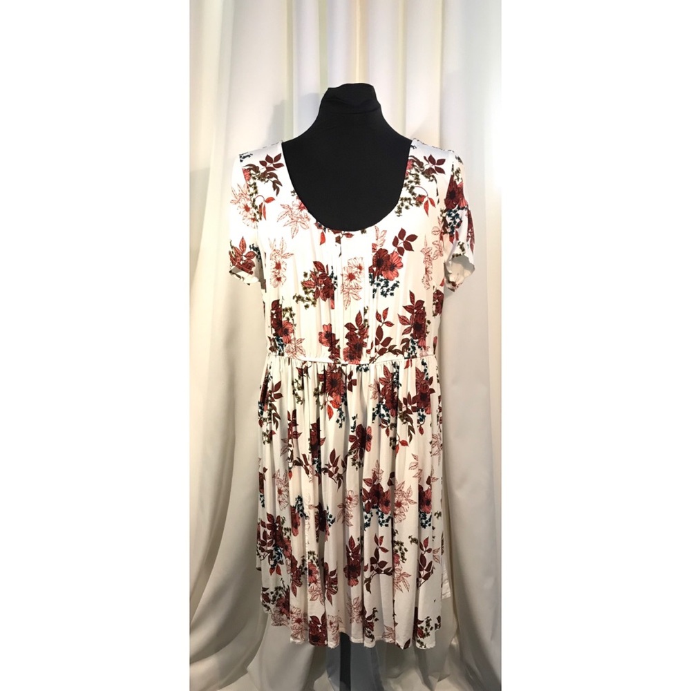 Torrid Floral tunic short sleeve size 2